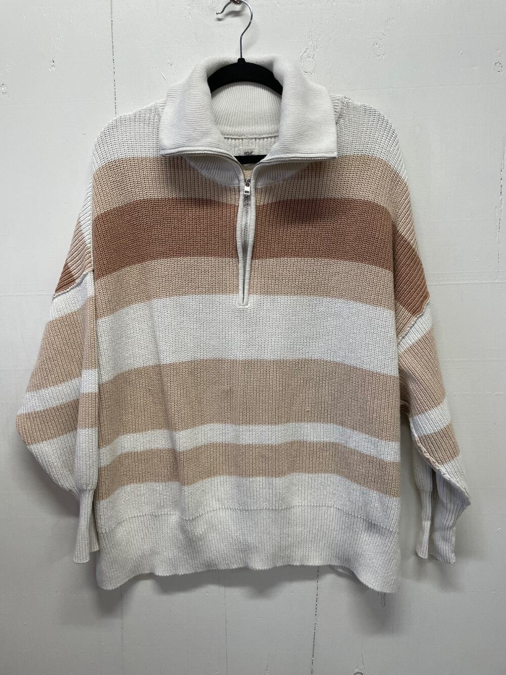 Aerie Women's Quarter Zip Sweater Size Large Tan White Sand Oversized